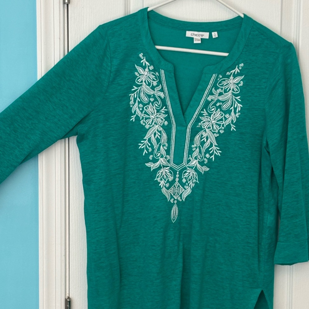 Chico's  Green Embroidered Women'sTunic Top
